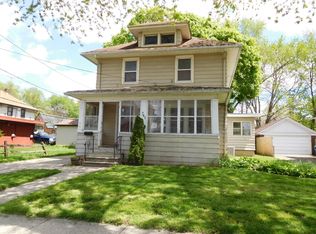 741 Penn Ave, Aurora, IL 60506