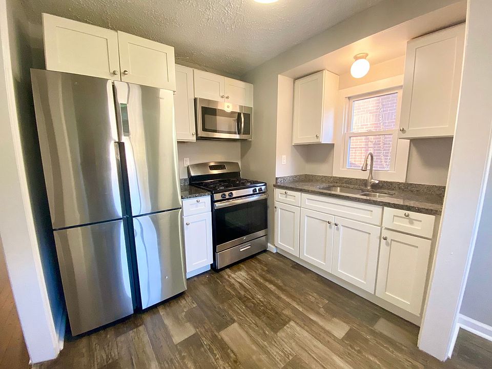 1st image of 7429 Park Ave #1