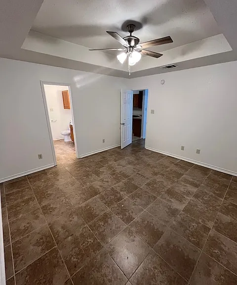 5111 Warwicke Dr — Photo 3