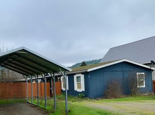 433 Maple St, Riddle, OR 97469