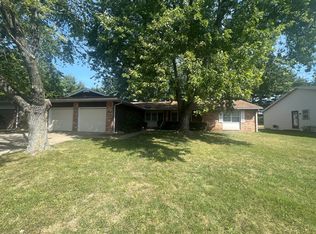 5266 Carlton Dr #5268, Springfield, IL 62703