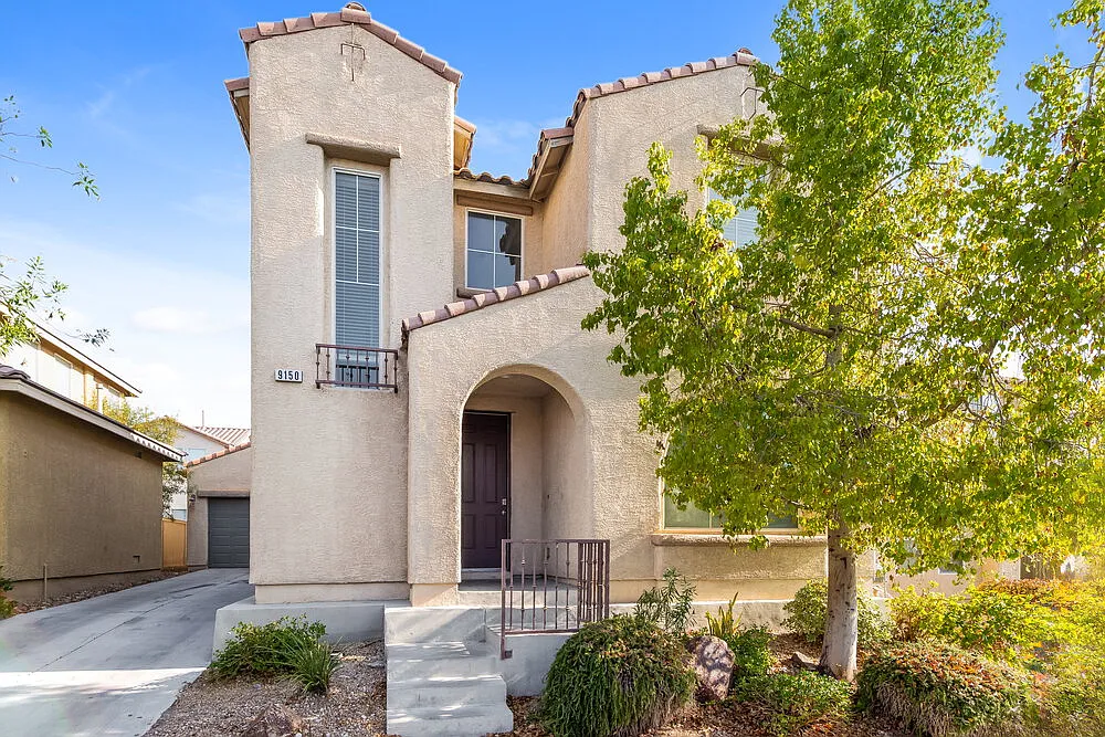 4 bed, 2.5 bath, 2019 sqft, $2,495 — Photo 1