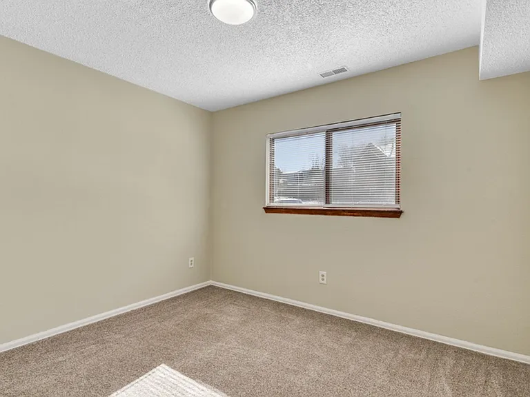 1168 Mazatlan Cir #D — Photo 8