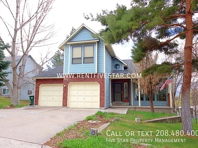 243 S 20th Ave — Photo 1