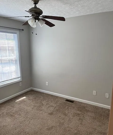 1241 Orchard Dr — Photo 11