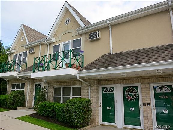 3rd image of 311 Cambridge Ct