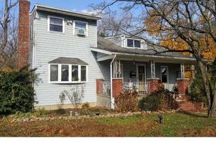 435 Chestnut St, Williamstown, NJ 08094