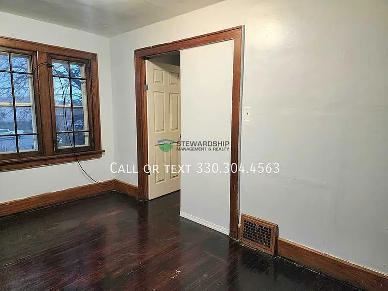 1628 E Market St #3 — Photo 11