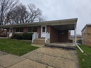 419 Stoddard Ave, Wheaton, IL 60187