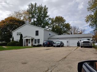 1330 N Glen Cir APT B, Aurora, IL 60506