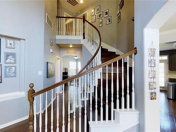 2nd image of 1808 Tealwood Ln