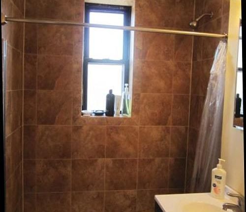 3rd image of 2229 Knapp St APT 5H