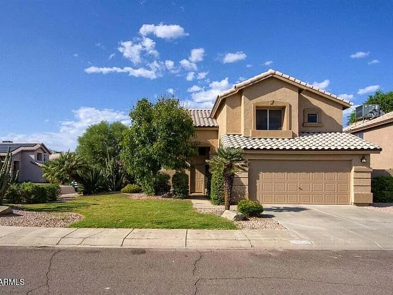 3906 E Kimberly Way — Photo 1