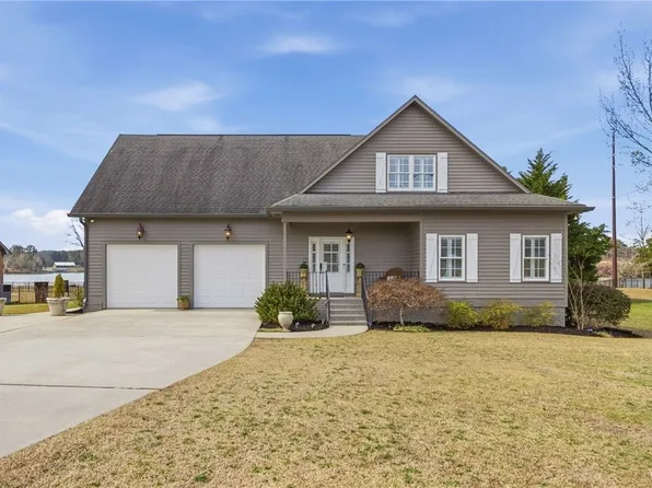 12425 Lakeview Manor Dr, Northport, AL 35475