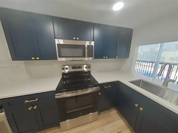 9431 SW 4th St APT 204-7, Miami, FL 33174