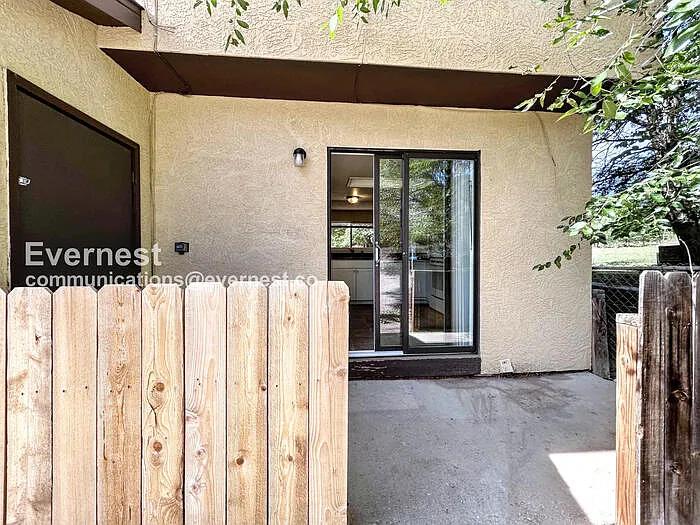 1985 Mineola Ct #D — Photo 15