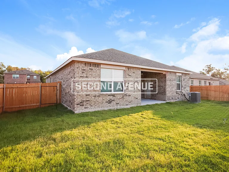 809 Jackel Dr — Photo 16