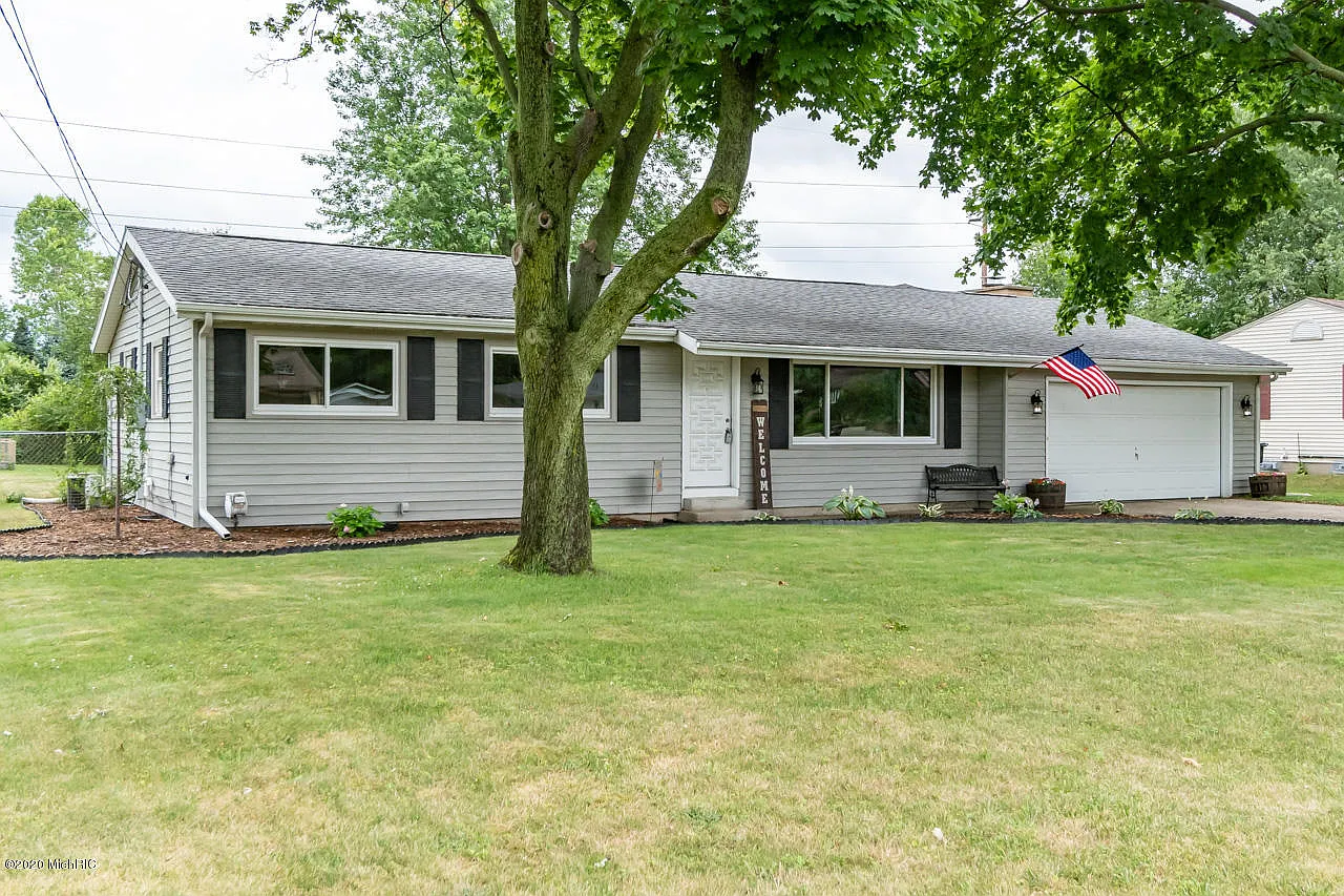 4225 Tiffany Ave photo 1