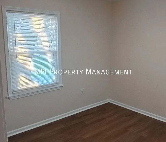 316 N 75th St #6 — Photo 7