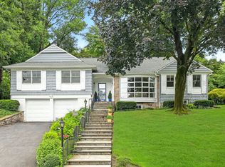 18 Taunton Rd, Scarsdale, NY 10583
