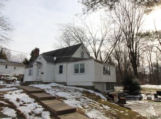 4 Oxbow Ln, Bloomfield, CT 06002