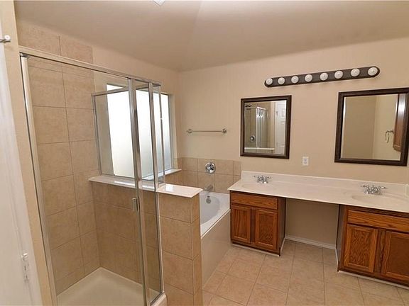 5th image of 420 Rock Prairie Ln