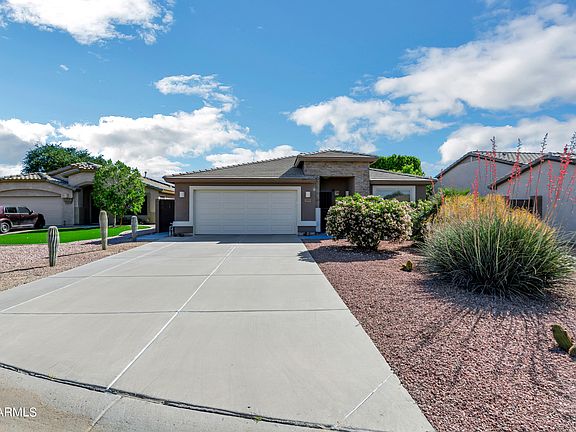 3rd image of 15946 W Marconi Avenue