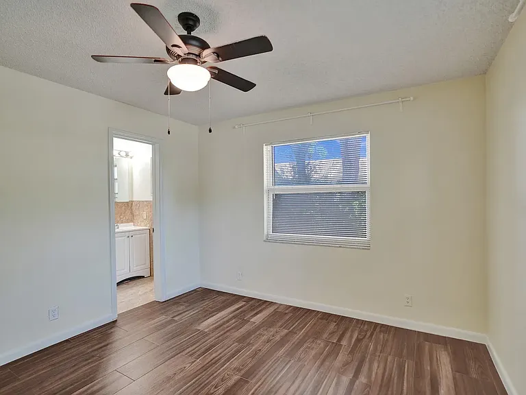 6599 NE 7th Ave #6599 — Photo 17
