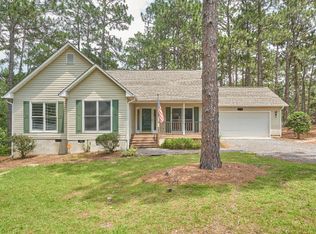 132 Lakeview Dr, Southern Pines, NC 28387