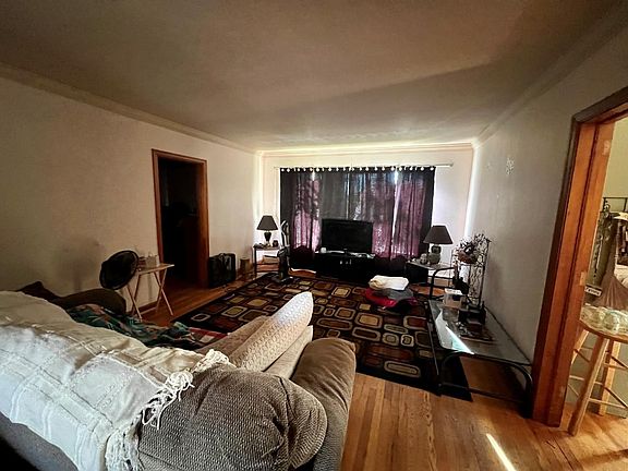 2nd image of 302 Truman Ave