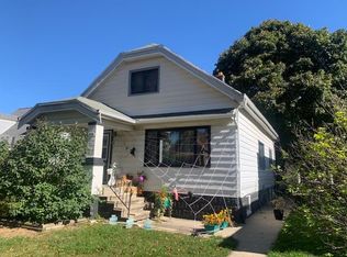 3140 S 10th St, Milwaukee, WI 53215