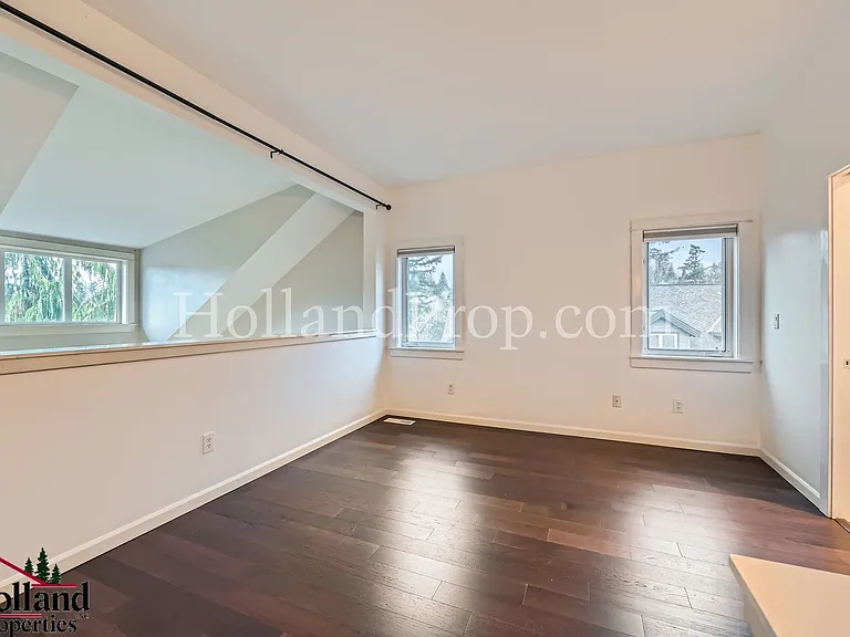 10250 NW Village Heights Dr — Photo 18