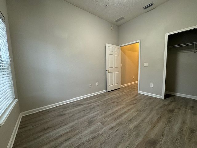 1st image of 7043 Deer Lodge Cir