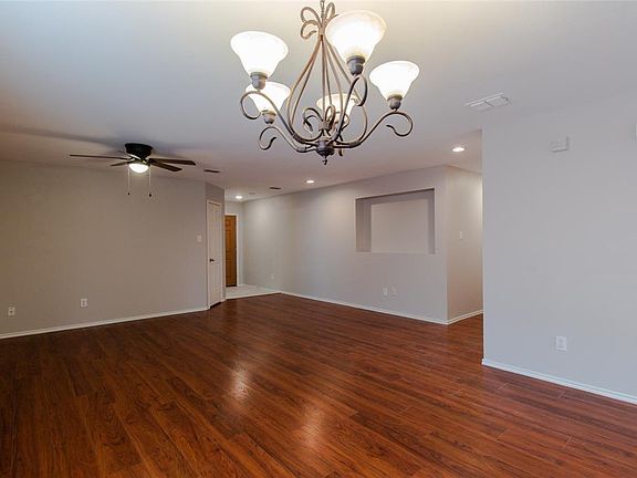 5th image of 13361 Pickwick Dr