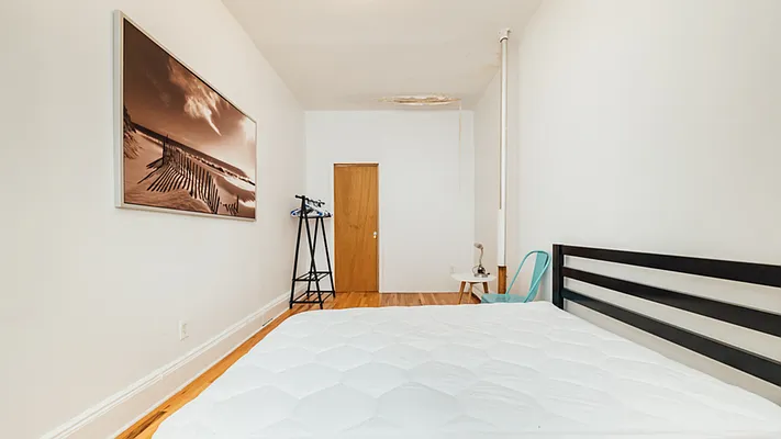 Rented by Nooklyn NYC LLC | media 19