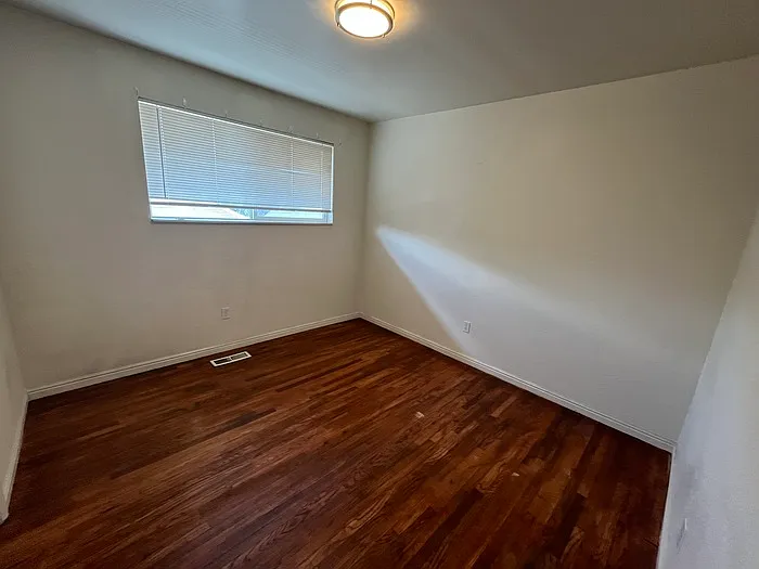1882 Edison St #5 — Photo 3