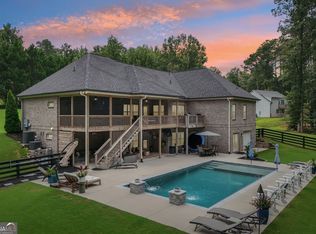 5710 Breitling Dr, Cumming, GA 30028
