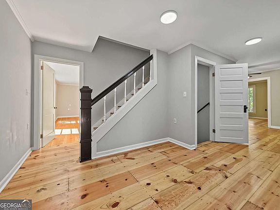 4th image of 80 Sims Rd