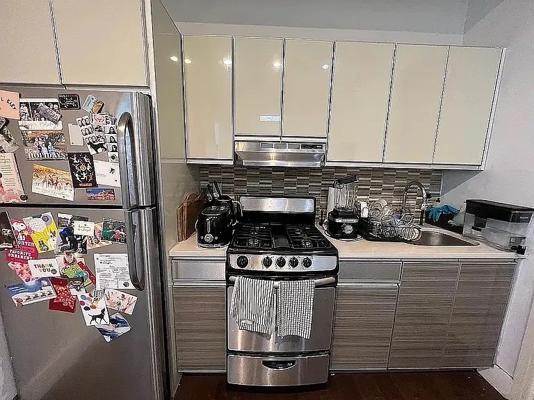 171 Suydam St #4R — Photo 56