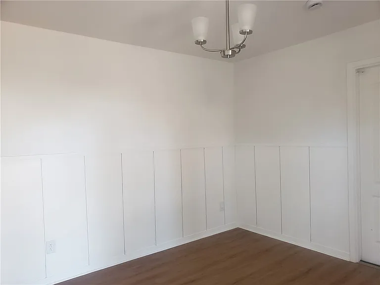 614 Bel Air Dr — Photo 5