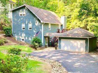 3710 Sinclair Shores Rd, Cumming, GA 30041