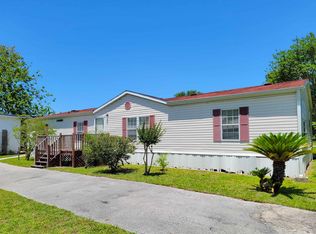 137 Waterside Ave, Satsuma, FL 32189