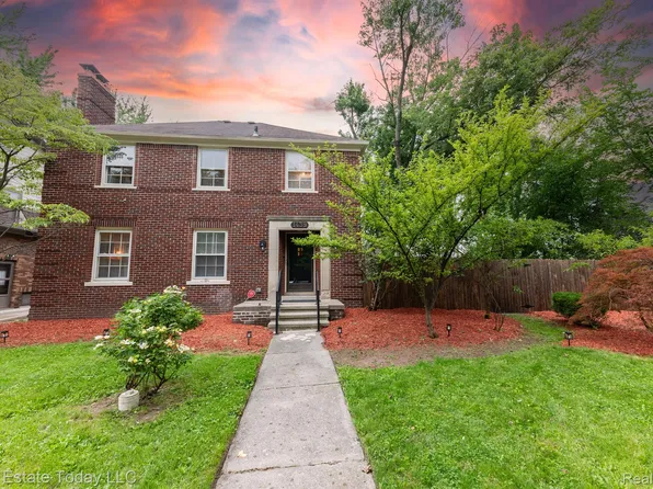 1439 Bedford Rd, Grosse Pointe Park, MI 48230