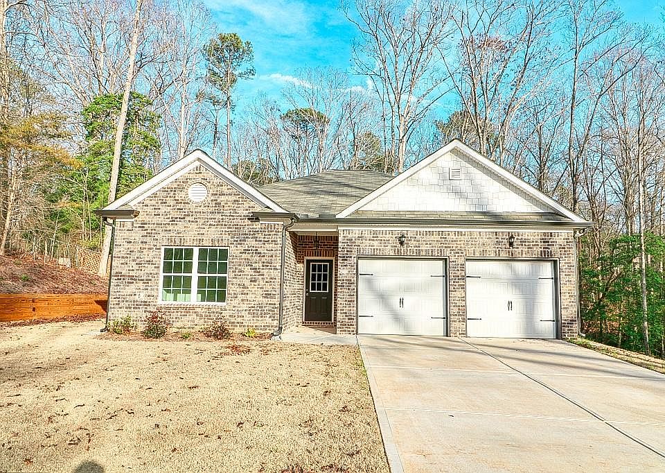 1st image of 340 Willow Shoals Dr