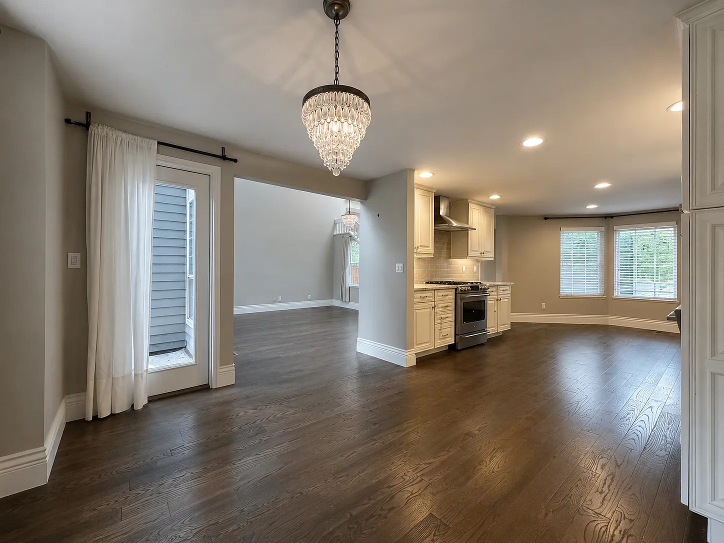 2 bed, 1480 sqft, $3,750 — Photo 2