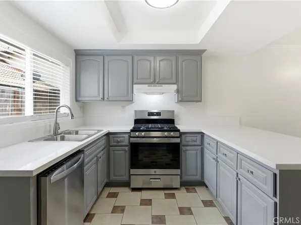 7082 Heil Ave APT 1, Huntington Beach, CA 92647
