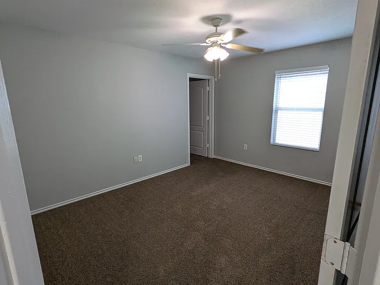 6130 Wisteria Hl — Photo 30