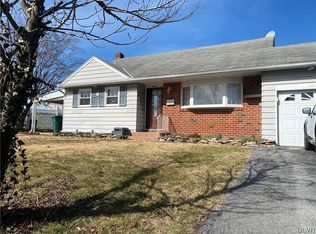 2184 Drury Ln, Bethlehem, PA 18018