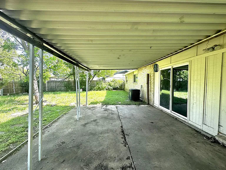 1554 Willowbrook St — Photo 21