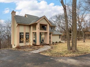 1 Westview Ln, Galena, IL 61036